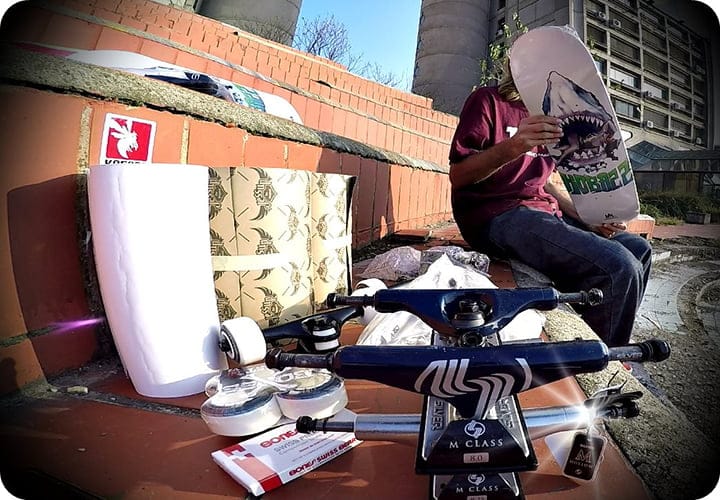 Нова скејт допуна. Skate new arrivals.