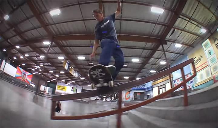THE TONY HAWK BATTLE COMMANDER